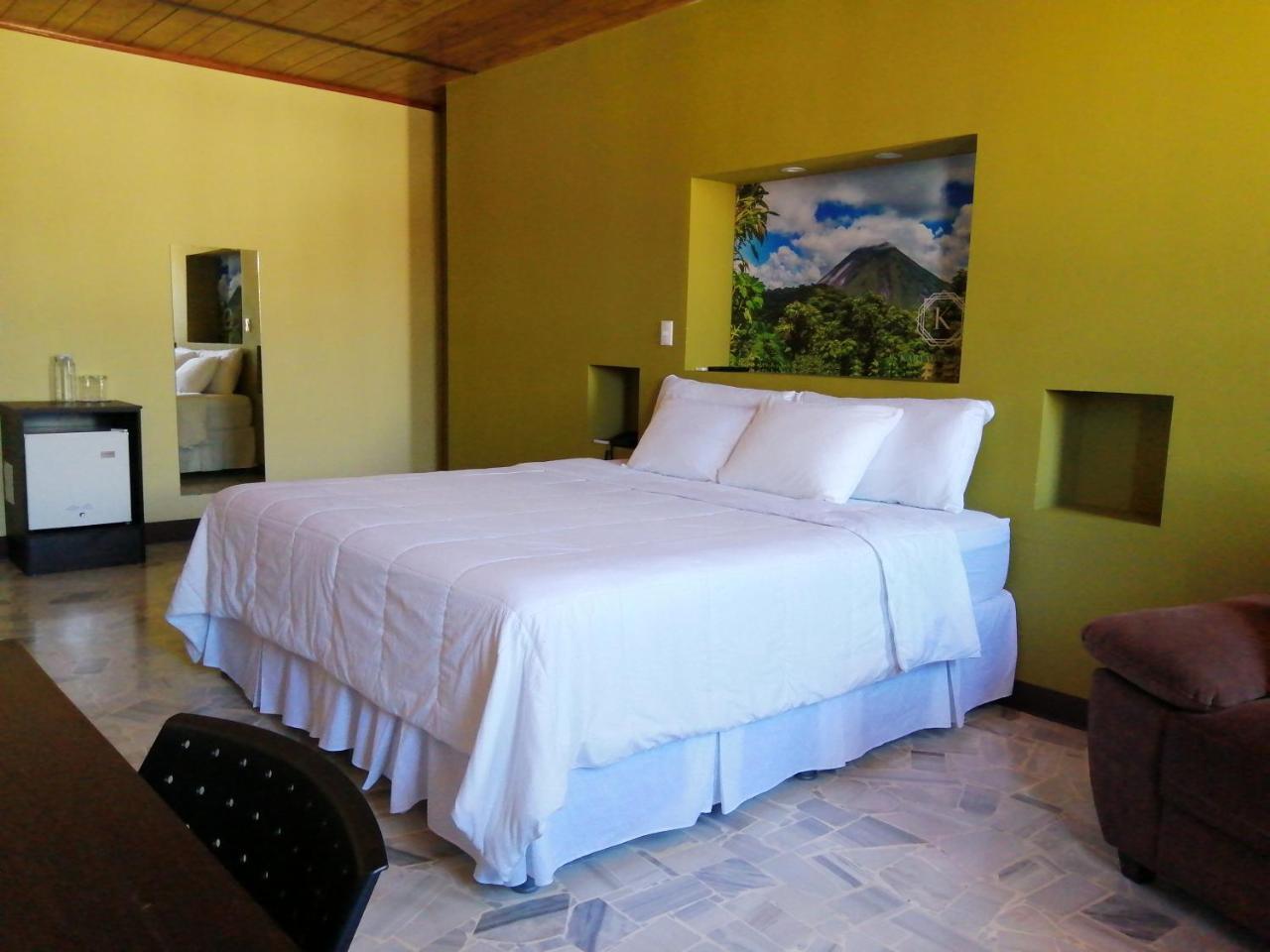 Kartagus Hotel San Salvador Exterior photo
