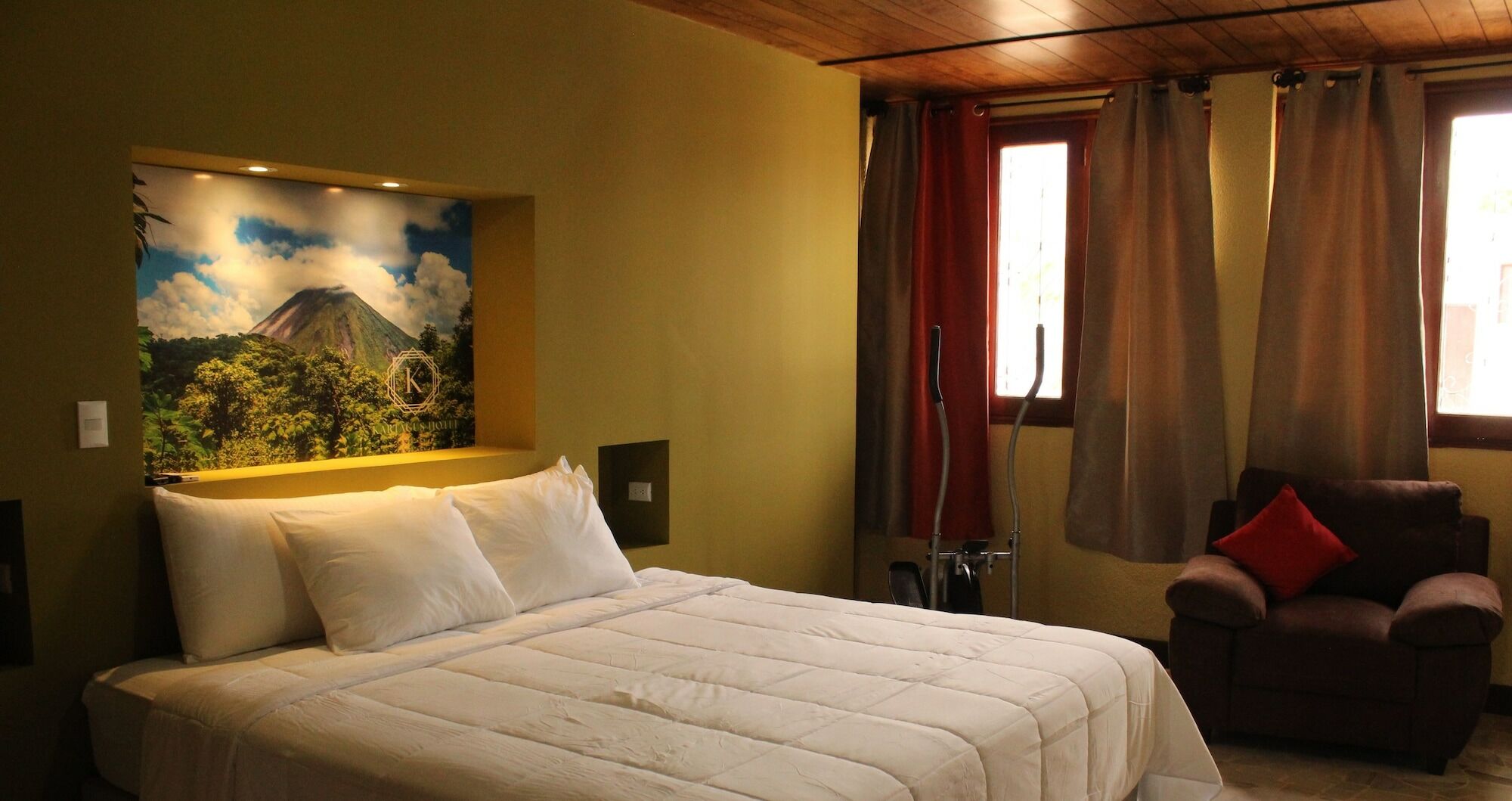 Kartagus Hotel San Salvador Exterior photo