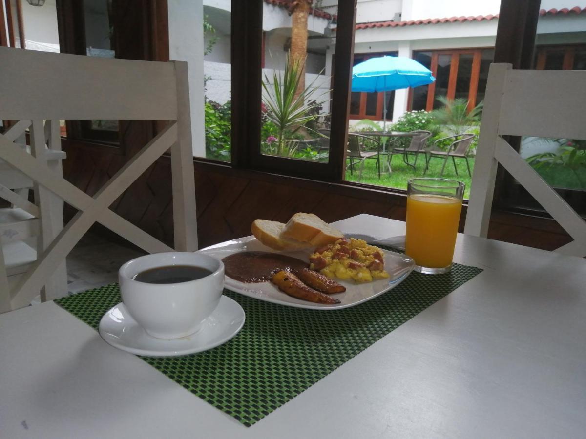 Kartagus Hotel San Salvador Exterior photo